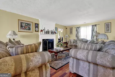 1018 Carriage Trace Circle, Stone Mountain, GA 30087 - Photo 7