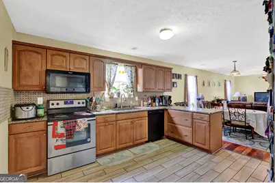 1018 Carriage Trace Circle, Stone Mountain, GA 30087 - Photo 19