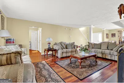 1018 Carriage Trace Circle, Stone Mountain, GA 30087 - Photo 9