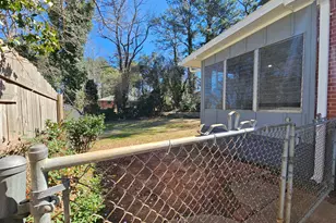 2654 Plantation Dr, East Point, GA 30344 - Photo 17