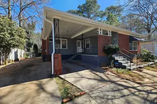 2654 Plantation Dr, East Point, GA 30344 - Photo 7