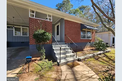 2654 Plantation Drive, East Point, GA 30344 - Photo 9