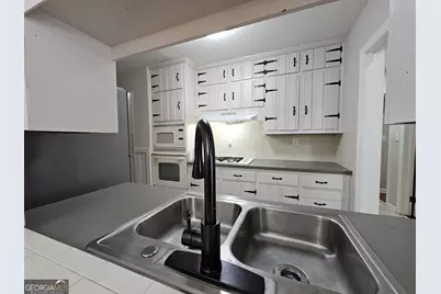 2654 Plantation Drive, East Point, GA 30344 - Photo 37