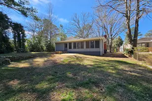 2654 Plantation Dr, East Point, GA 30344 - Photo 19