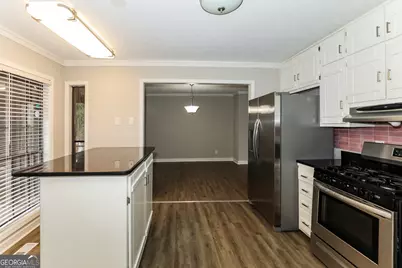 1868 Lake Ridge Court, Jonesboro, GA 30236 - Photo 7