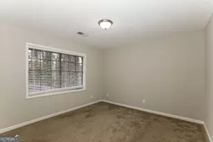 1868 Lake Ridge Ct, Jonesboro, GA 30236 - Photo 15