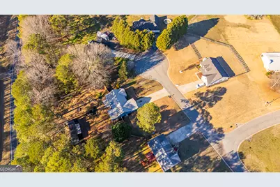 403 Briarwood Road, Winder, GA 30680 - Photo 67