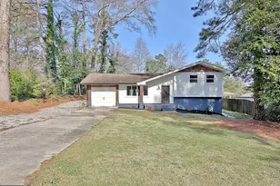 218 Hilltop Dr, Peachtree City, GA 30269 - Photo 3