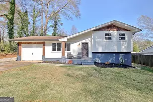 218 Hilltop Dr, Peachtree City, GA 30269 - Photo 1