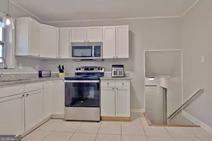 218 Hilltop Dr, Peachtree City, GA 30269 - Photo 11