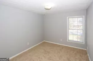 512 Rockborough Terrace, Stone Mountain, GA 30083 - Photo 17