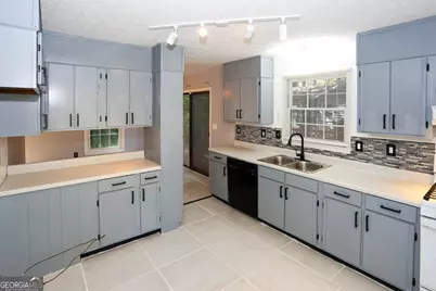 512 Rockborough Terrace, Stone Mountain, GA 30083 - Photo 47