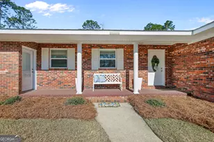 548 S 5th St, Jesup, GA 31545 - Photo 5