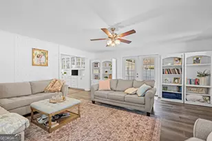 548 S 5th St, Jesup, GA 31545 - Photo 7