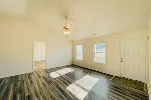 425 Shenandoah Ct, Winder, GA 30680 - Photo 3