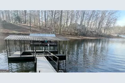 738 Normandy Trail, Lavonia, GA 30553 - Photo 5