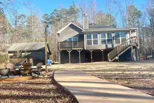 738 Normandy Trail, Lavonia, GA 30553 - Photo 7