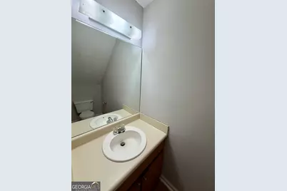 8515 Pineland Drive, Jonesboro, GA 30238 - Photo 9