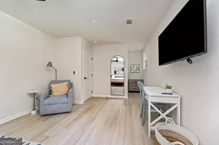 677 Hillandale Circle SW, Marietta, GA 30064 - Photo 31