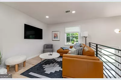 677 Hillandale Circle SW, Marietta, GA 30064 - Photo 5