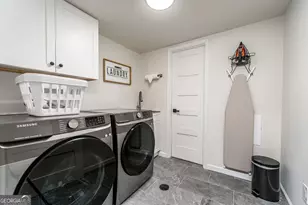 677 Hillandale Circle SW, Marietta, GA 30064 - Photo 27