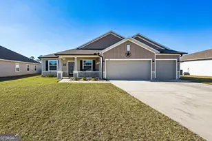 146 College St, Kingsland, GA 31548 - Photo 1