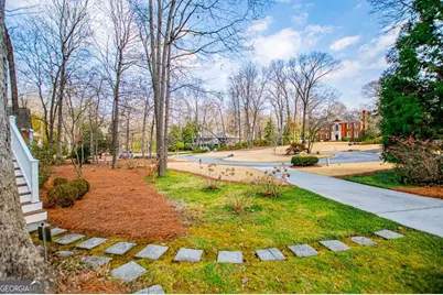 211 Habersham Place, Carrollton, GA 30117 - Photo 17