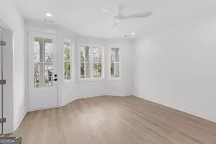 1211 E 34th St, Savannah, GA 31404 - Photo 23