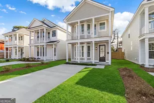 1207 E 34th St, Savannah, GA 31404 - Photo 3