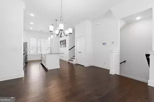 2161 Colvin Ct NW, Atlanta, GA 30318 - Photo 9