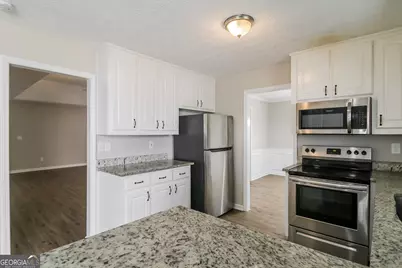 80 E Lawn Drive, Covington, GA 30016 - Photo 7