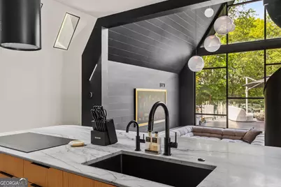 575 Early Drive, Hartwell, GA 30643 - Photo 3