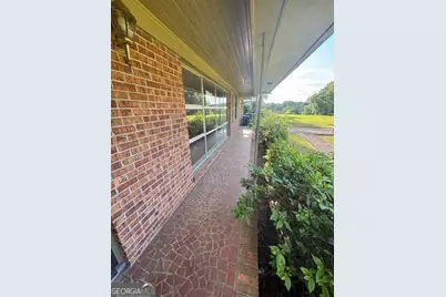 202 Hillandale Drive, Griffin, GA 30224 - Photo 3