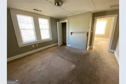 209 W Tinsley Street, Griffin, GA 30223 - Photo 15