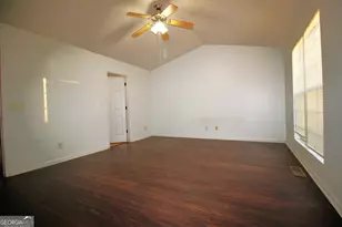 2296 Strathmoor Manor Dr, Lithonia, GA 30058 - Photo 13