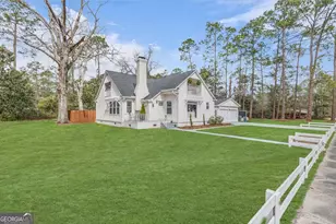 686 S 4th St, Jesup, GA 31545 - Photo 3