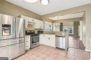 1726 Taynton Circle NW, Kennesaw, GA 30152 - Photo 9