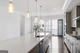 6413 Radiant Trace, Sandy Springs, GA 30328 - Photo 17