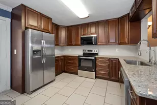 323 Snapping Shoals Rd, McDonough, GA 30252 - Photo 11