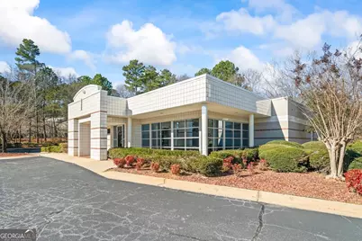 170 Cardiology Place #EXECUTIVE OFFICE, Commerce, GA 30529 - Photo 1