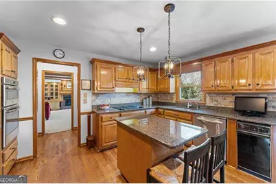 3989 Spalding Glen Drive, Peachtree Corners, GA 30360 - Photo 17