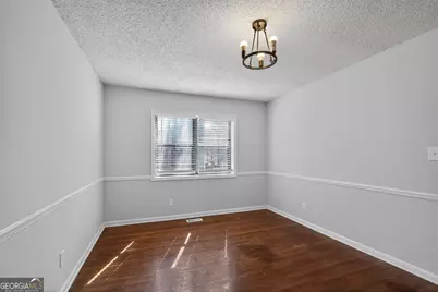 879 Lost Creek Circle, Stone Mountain, GA 30088 - Photo 9