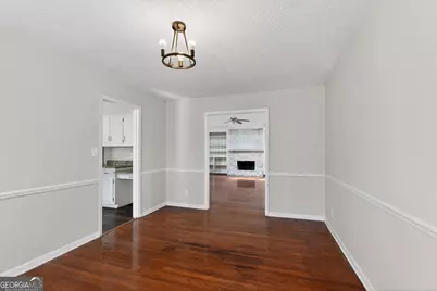 879 Lost Creek Circle, Stone Mountain, GA 30088 - Photo 15