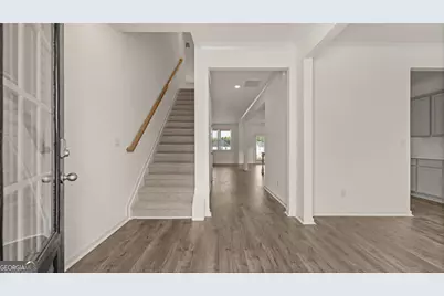 211 Sandy Oak Drive, Loganville, GA 30052 - Photo 11