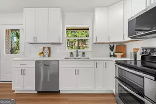 2645 Brandon Rd, College Park, GA 30337 - Photo 9