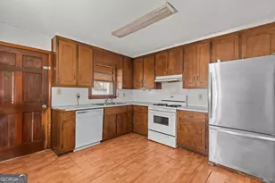 1049 Hwy 36 E, Jackson, GA 30233 - Photo 11