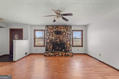 1049 Highway 36 E, Jackson, GA 30233 - Photo 7
