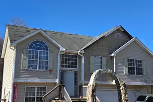 121 Bombay Ln, Grantville, GA 30220 - Photo 1