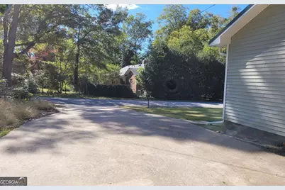 47 W New Street #APT A, Winder, GA 30680 - Photo 3