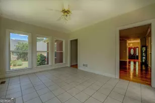 212 Willow Ridge Ln, Jackson, GA 30233 - Photo 17